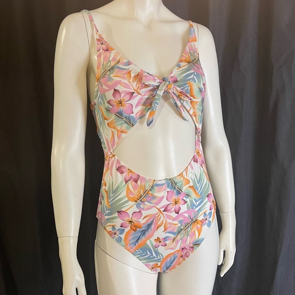 Hurley Brand New Floral Multicolor Pink Monokini Swimsuit Medium - Picture 1 of 12